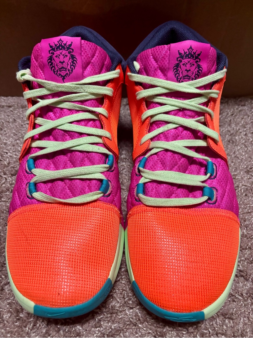 Nike Men’s LeBron Witness 8 Total Orange Laser Fuchsia